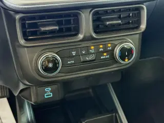 Ford Maverick 2023 XL 4dr SuperCrew 4.5 ft. SB