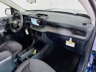 Ford Maverick 2023 XL 4dr SuperCrew 4.5 ft. SB
