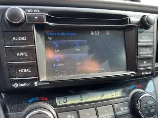 Toyota RAV4 2017 XLE 4dr SUV