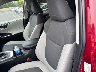 Toyota RAV4 Hybrid 2024 AWD XLE 4dr SUV