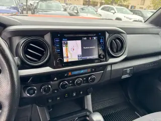 Toyota Tacoma 2017 4x4 TRD Off-Road 4dr Double Cab 5.0 ft SB 6A