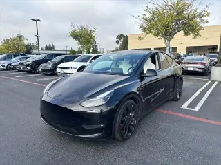 Tesla Model Y 2022 AWD Performance 4dr Crossover