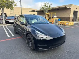 Tesla Model Y 2022 AWD Performance 4dr Crossover