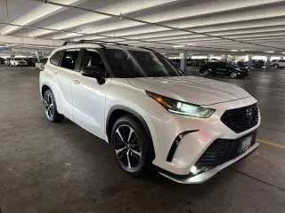 Toyota Highlander 2021 XSE 4dr SUV