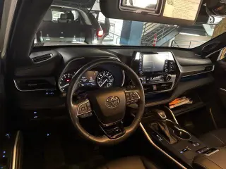 Toyota Highlander 2021 XSE 4dr SUV