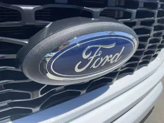 Ford F-150 2023 4x4 XLT 4dr SuperCab 6.5 ft. SB