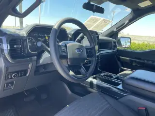 Ford F-150 2023 4x4 XLT 4dr SuperCab 6.5 ft. SB