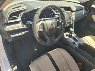 Honda Civic 2016 LX 4dr Sedan CVT