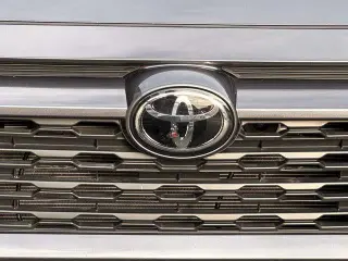 Toyota RAV4 2025 AWD XLE 4dr SUV
