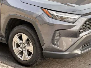 Toyota RAV4 2025 AWD XLE 4dr SUV
