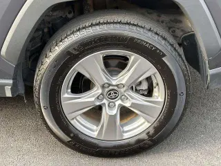 Toyota RAV4 2025 AWD XLE 4dr SUV