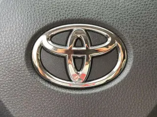 Toyota RAV4 2025 AWD XLE 4dr SUV