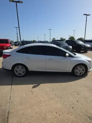 Ford Focus 2018 Titanium 4dr Sedan