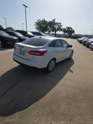 Ford Focus 2018 Titanium 4dr Sedan