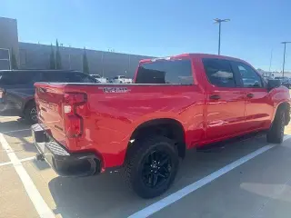 Chevrolet Silverado 1500 2021 4x4 Custom Trail Boss 4dr Crew Cab 5.8 ft. SB