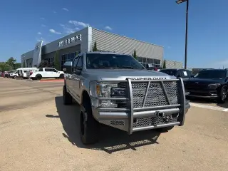 Ford F-350 Super Duty 2017 4x4 Platinum 4dr Crew Cab 6.8 ft. SB SRW Pickup