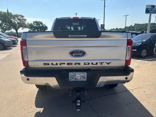 Ford F-350 Super Duty 2017 4x4 Platinum 4dr Crew Cab 6.8 ft. SB SRW Pickup