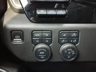 Chevrolet Silverado 1500 2023 4x4 High Country 4dr Crew Cab 5.8 ft. SB