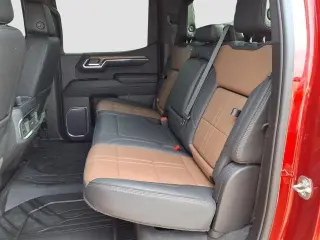 Chevrolet Silverado 1500 2023 4x4 High Country 4dr Crew Cab 5.8 ft. SB