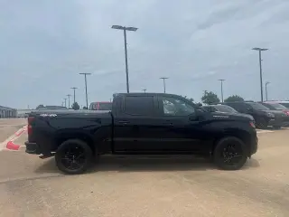 Chevrolet Silverado 1500 2025 4x4 Custom 4dr Crew Cab 5.8 ft. SB