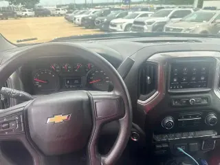 Chevrolet Silverado 1500 2025 4x4 Custom 4dr Crew Cab 5.8 ft. SB