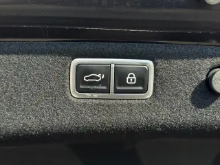 Genesis G70 2023 3.3T Standard 4dr Sedan