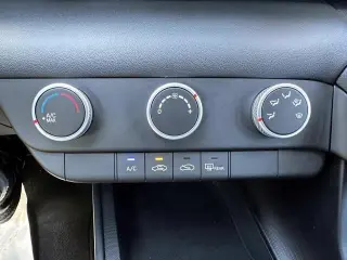 Hyundai ELANTRA 2023 SE 4dr Sedan