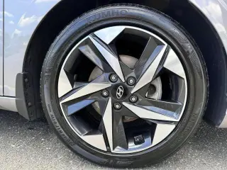 Hyundai ELANTRA 2023 SEL 4dr Sedan