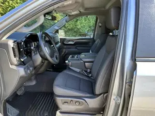 Chevrolet Silverado 1500 2023 4x4 RST 4dr Crew Cab 5.8 ft. SB