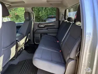 Chevrolet Silverado 1500 2023 4x4 RST 4dr Crew Cab 5.8 ft. SB
