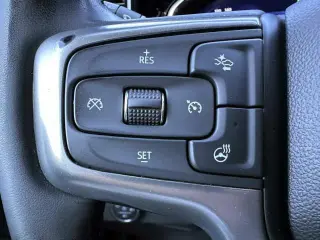 Chevrolet Silverado 1500 2023 4x4 RST 4dr Crew Cab 5.8 ft. SB