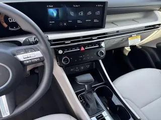 Hyundai TUCSON 2026 SEL 4dr SUV