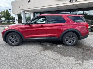Ford Explorer 2023 AWD XLT 4dr SUV