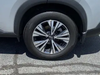Nissan Rogue 2022 AWD SV 4dr Crossover