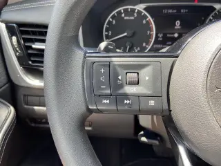 Nissan Rogue 2022 AWD SV 4dr Crossover