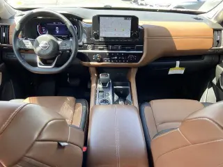Nissan Pathfinder 2024 AWD Platinum 4dr SUV