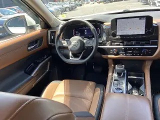 Nissan Pathfinder 2024 AWD Platinum 4dr SUV