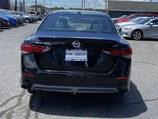 Nissan Sentra 2021 SR 4dr Sedan