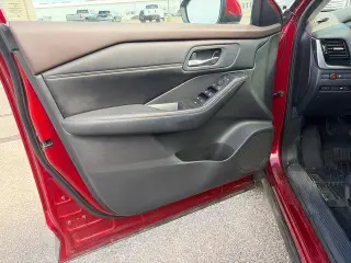 Nissan Rogue 2022 AWD SV 4dr Crossover