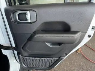 Jeep Wrangler 2023 4x4 Sahara 4dr SUV
