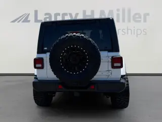 Jeep Wrangler 2023 4x4 Sahara 4dr SUV