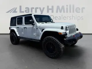 Jeep Wrangler 2023 4x4 Sahara 4dr SUV