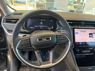 Jeep Grand Cherokee 2023 4x2 Limited 4dr SUV