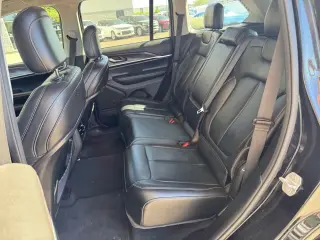 Jeep Grand Cherokee 2023 4x2 Limited 4dr SUV