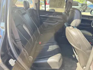 Jeep Grand Cherokee 2023 4x2 Limited 4dr SUV