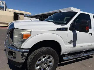 Ford F-250 Super Duty 2013 4x4 King Ranch 4dr Crew Cab 6.8 ft. SB Pickup
