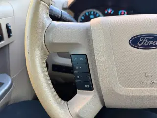 Ford Escape 2012 XLT 4dr SUV