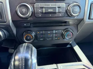 Ford F-150 2018 4x4 King Ranch 4dr SuperCrew 5.5 ft. SB