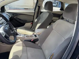 Ford Focus 2012 SE 4dr Hatchback