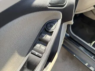 Ford Focus 2012 SE 4dr Hatchback